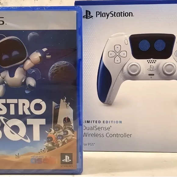 PlayStation 5 Astro Bot Game and DualSense Limited Edition Astro Bot Controller - Picture 2 of 3